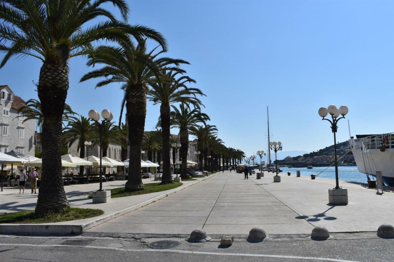 D&a * Trogir